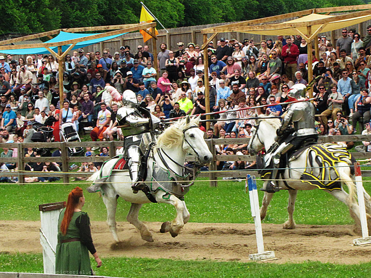josters as they make contact with lances,